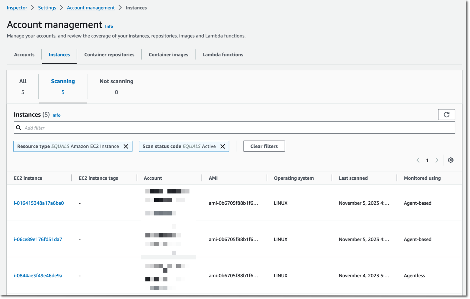 W zakładce Account management możesz zweryfikować listę przeskanowanych instancji. Widać, które instancje są skanowane za pomocą agenta SSM, a które nie.